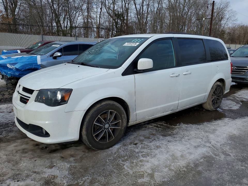DODGE GRAND CARA 2018 with VIN 2C4RDGEG5JR307911 - Photo from auction