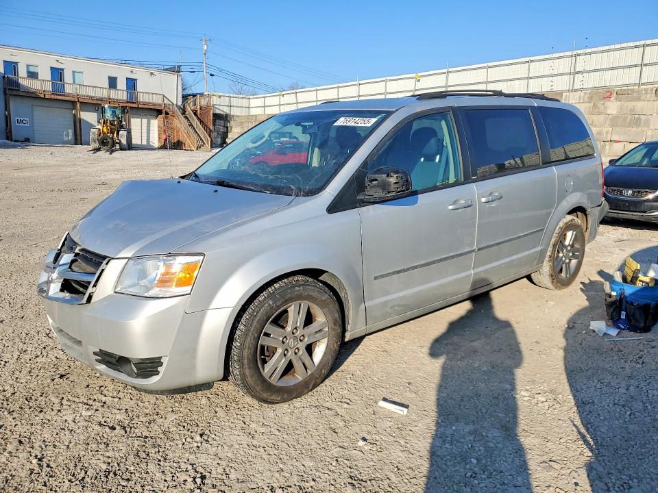 DODGE GRAND CARA 2010 with VIN 2D4RN6DX9AR463056 - Photo from auction