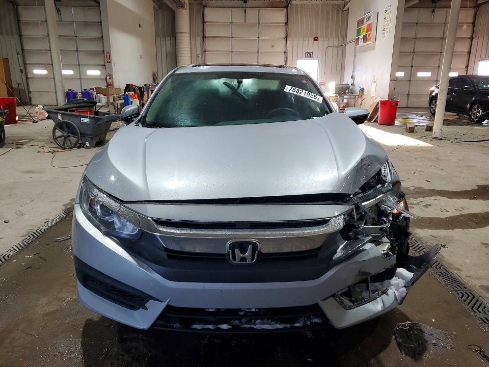 Photo 5 from auction – 2016 HONDA CIVIC with VIN 19XFC2F7XGE208762