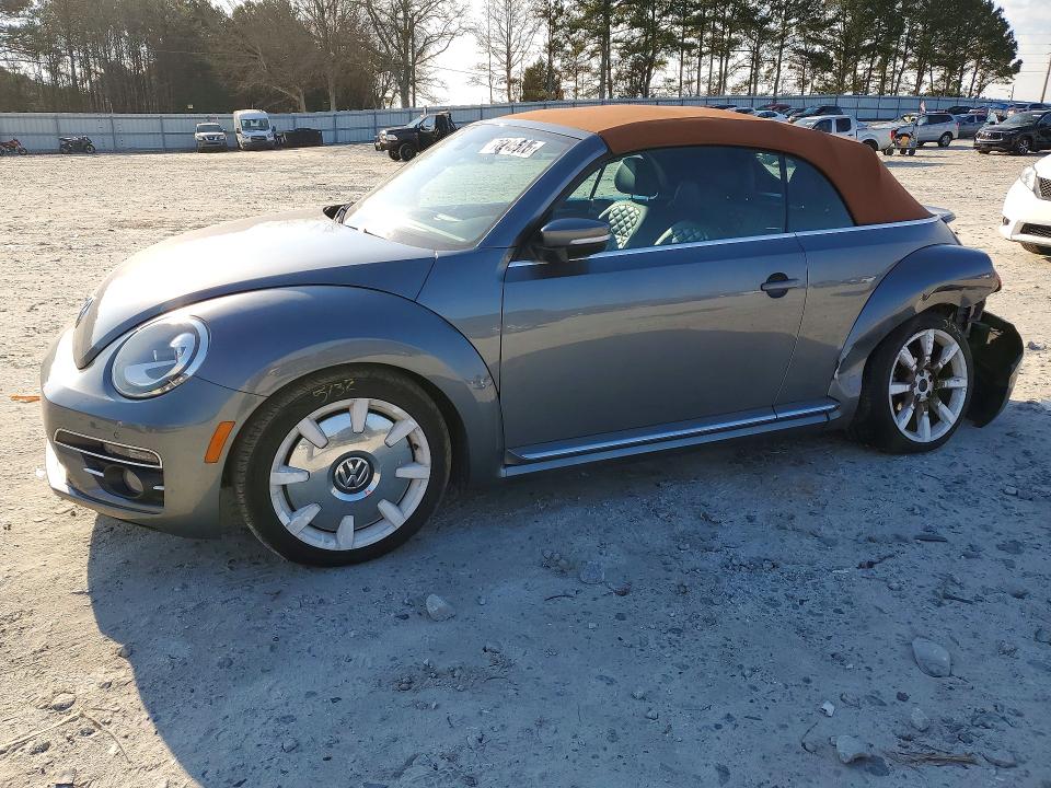 VOLKSWAGEN BEETLE 2019 with VIN 3VW5DAAT3KM503110 - Photo from auction