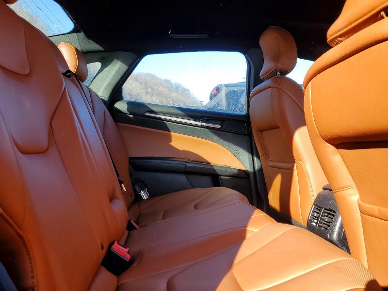 Photo 10 from auction – 2019 FORD FUSION with VIN 3FA6P0RUXKR131067