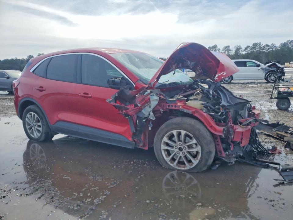 Photo 4 from auction – 2020 FORD ESCAPE with VIN 1FMCU0G69LUB95696