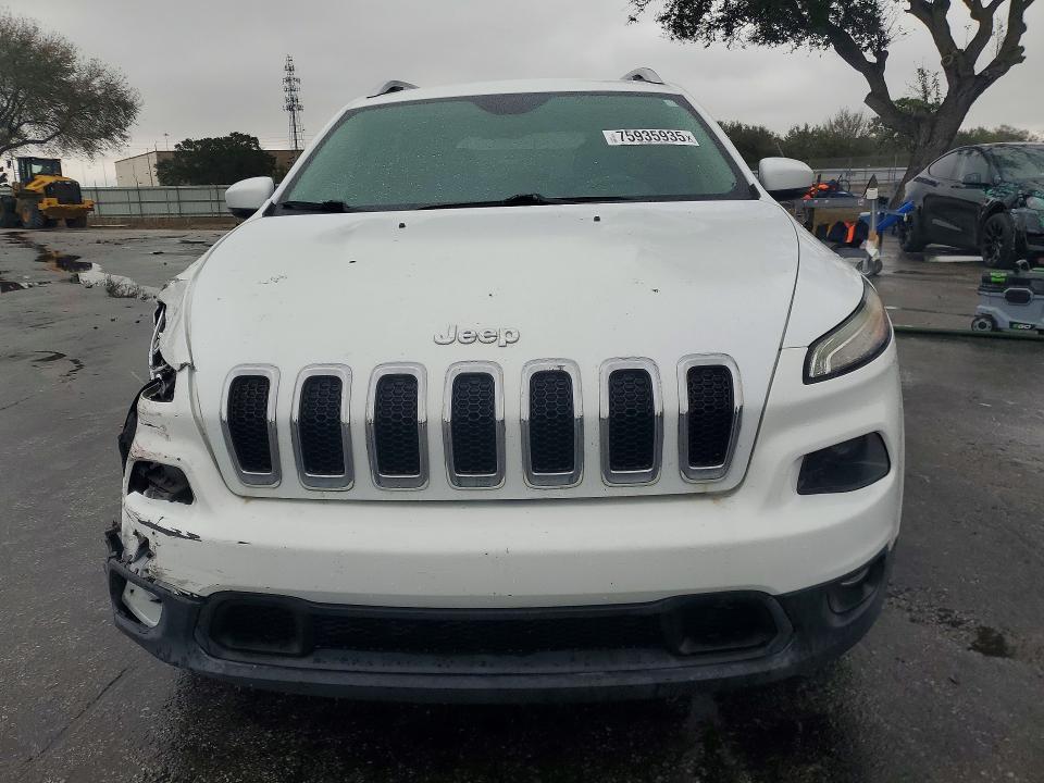 Photo 5 from auction – 2017 JEEP CHEROKEE L with VIN 1C4PJLCB9HW541633