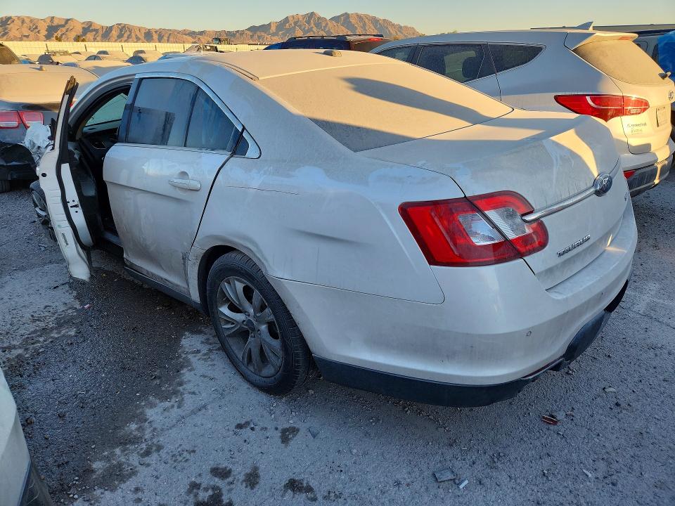 Photo 2 from auction – 2011 FORD TAURUS SEL with VIN 1FAHP2EW5BG189798