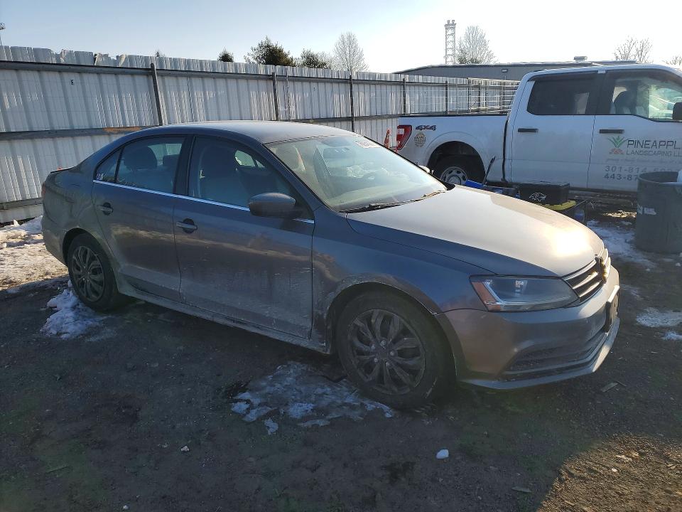 Photo 4 from auction – 2017 VOLKSWAGEN JETTA with VIN 3VW2B7AJ5HM366772