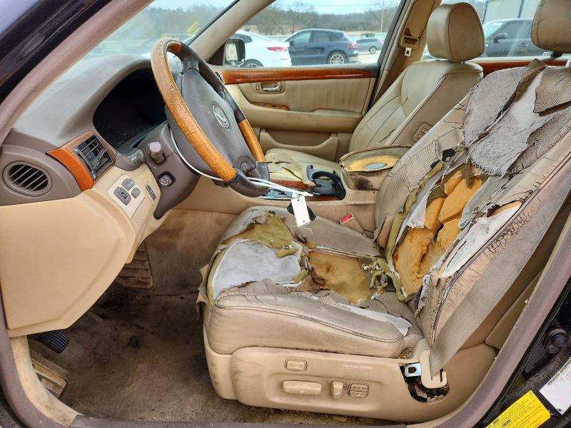 Photo 7 from auction – 2004 LEXUS LS with VIN JTHBN36F540131260