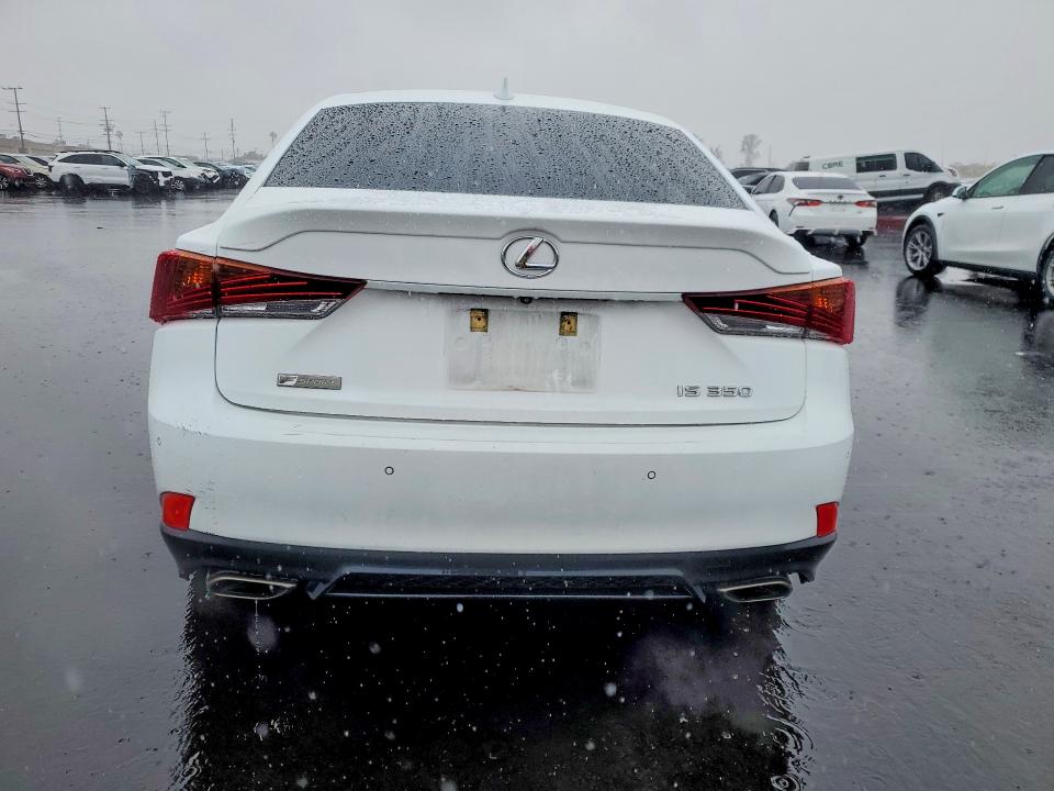 Photo 6 from auction – 2020 LEXUS IS with VIN JTHGZ1B24L5036675