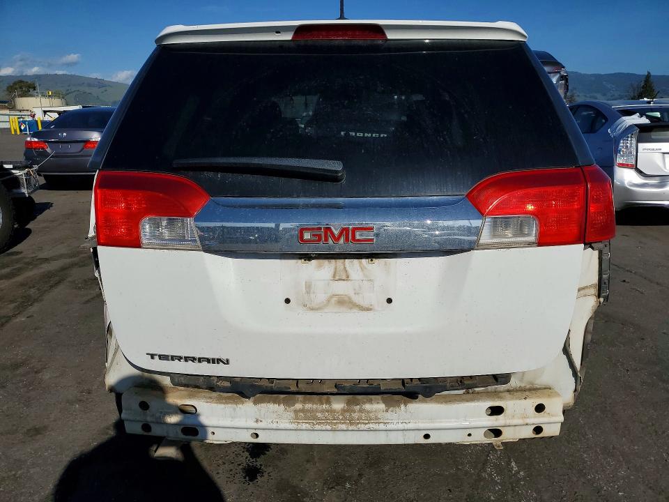 Photo 6 from auction – 2015 GMC TERRAIN with VIN 2GKALMEK0F6294369