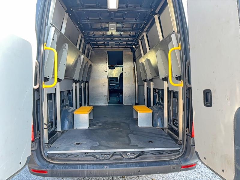 Photo 6 from auction – 2019 MERCEDES-BENZ SPRINTER 2 with VIN WD4PF1CD7KT007052