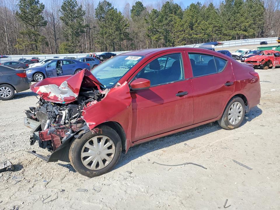 NISS VERSA 2019 with VIN 3N1CN7AP6KL818330 - Photo from auction