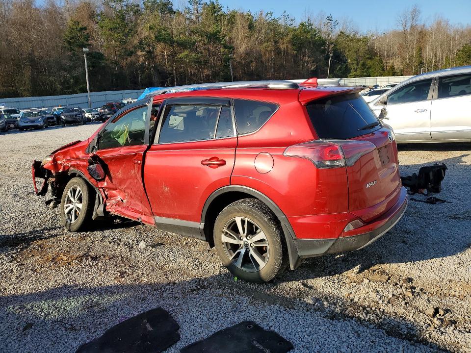 Photo 2 from auction – 2017 TOYOTA RAV4 with VIN JTMWFREV8HJ125352