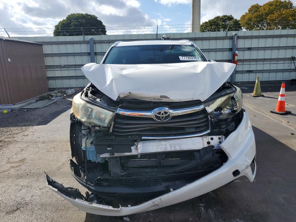 صورة رقم 5 من المزاد - 2016 TOYOTA HIGHLANDER مع VIN 5TDKKRFH4GS136949