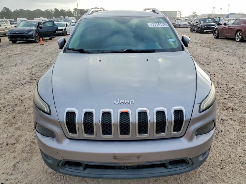 Photo 5 from auction – 2014 JEEP CHEROKEE with VIN 1C4PJLCB2EW101684