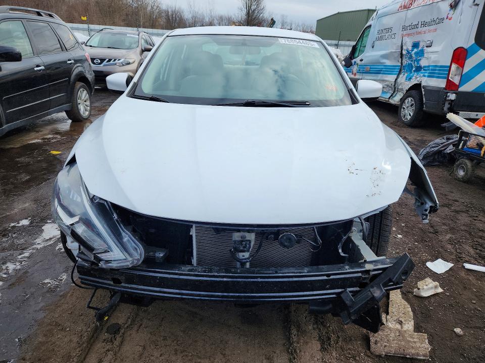 Photo 5 from auction – 2017 NISSAN SENTRA with VIN 3N1AB7AP2HY350267
