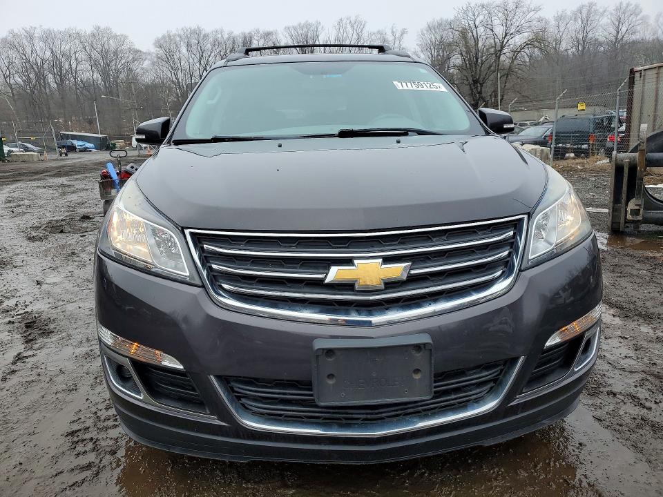 Photo 5 from auction – 2017 CHEVROLET TRAVERSE L with VIN 1GNKRGKD0HJ318186