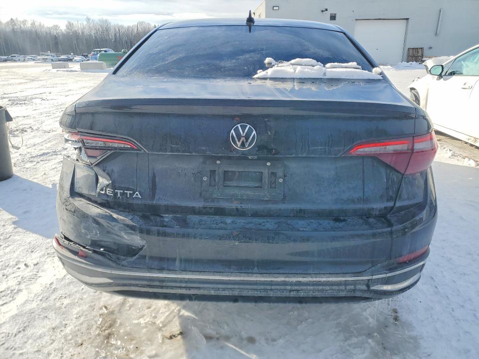 Photo 6 from auction – 2024 VOLKSWAGEN JETTA with VIN 3VWGM7BU8RM014196