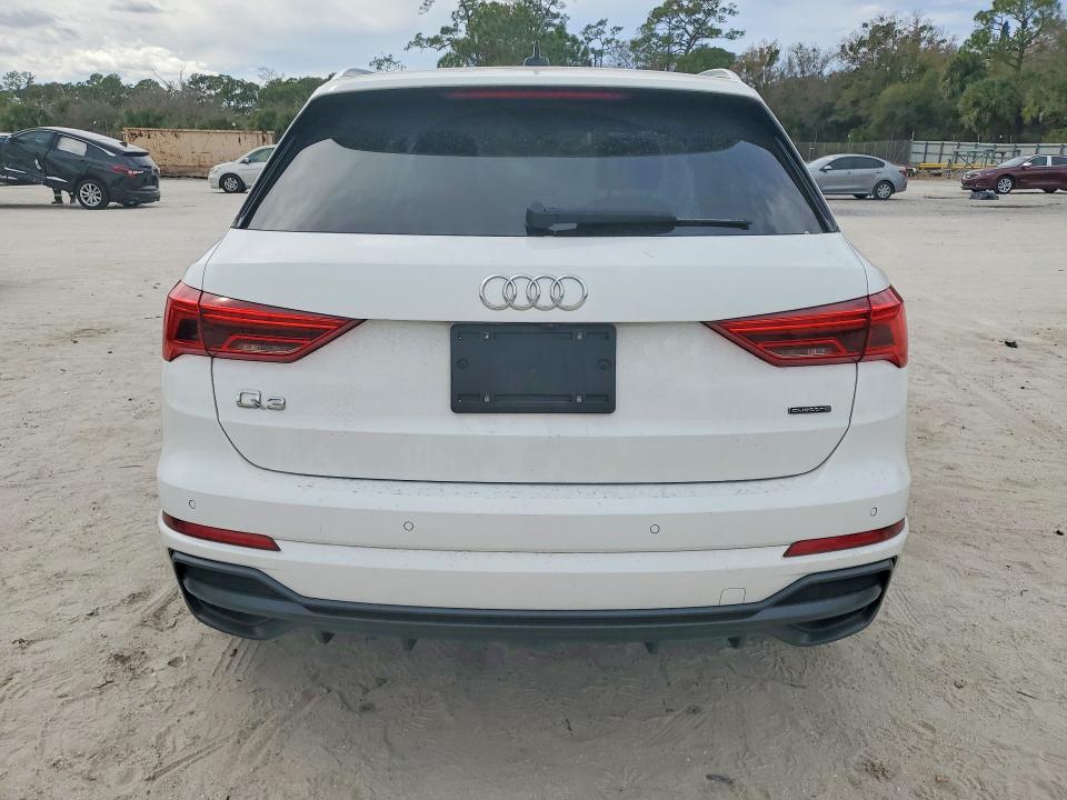 Photo 6 from auction – 2022 AUDI Q3 with VIN WA1EECF35N1149672