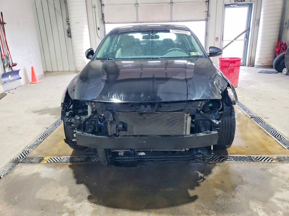 Photo 5 from auction – 2018 KIA OPTIMA with VIN 5XXGT4L34JG203234