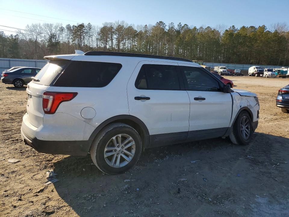 Photo 3 from auction – 2017 FORD EXPLORER with VIN 1FM5K7B8XHGE18690