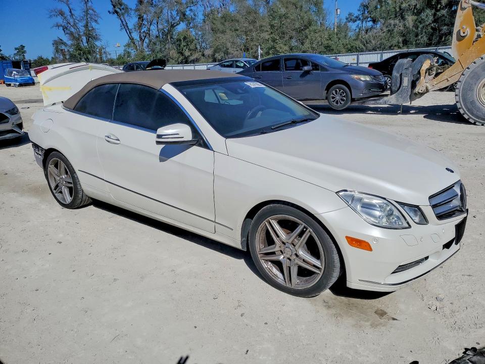 Photo 4 from auction – 2011 MERCEDES-BENZ E with VIN WDDKK5GF8BF120970