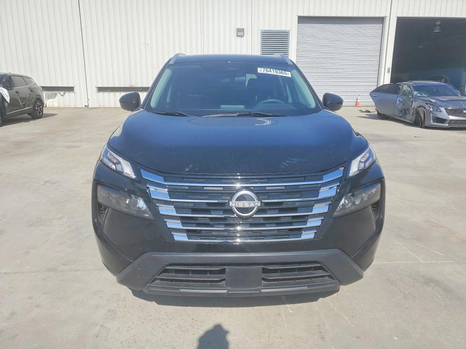 Photo 5 from auction – 2024 NISSAN ROGUE with VIN 5N1BT3BA3RC710315