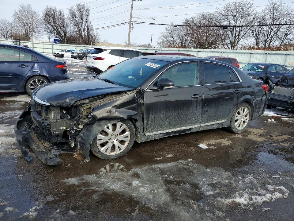 TOYOTA AVALON 2011 with VIN 4T1BK3DB3BU403591 - Photo from auction