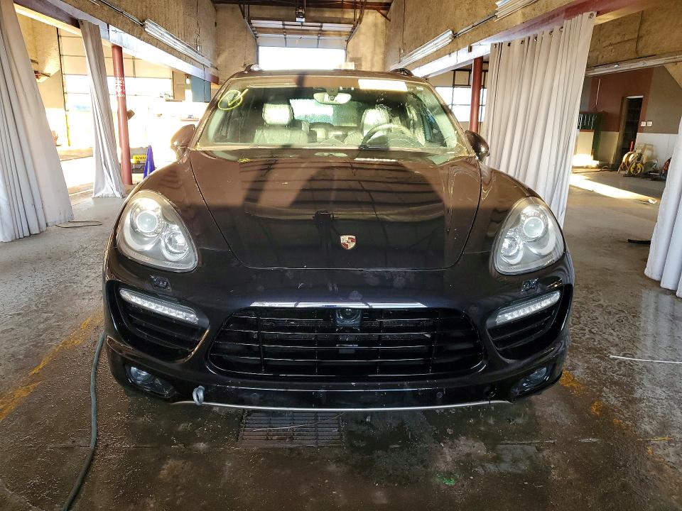 Photo 5 from auction – 2014 PORSCHE CAYENNE with VIN WP1AC2A23ELA80597