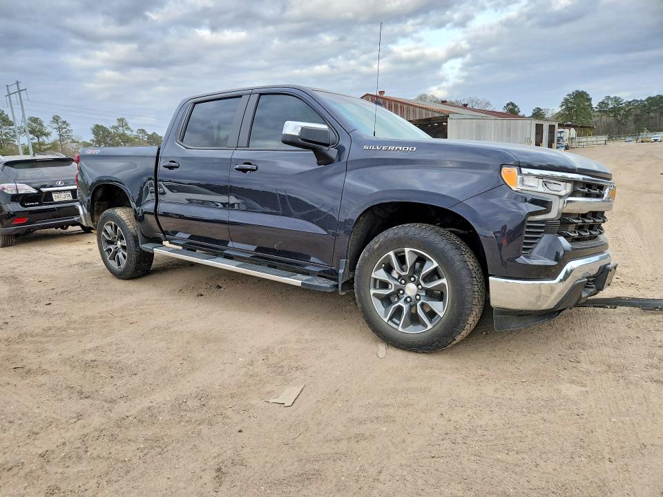 Photo 4 from auction – 2024 CHEVROLET SILVERADO with VIN 1GCUDDED7RZ308607