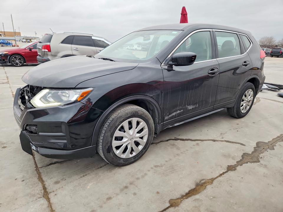 NISSAN ROGUE 2017 with VIN KNMAT2MV3HP603671 - Photo from auction
