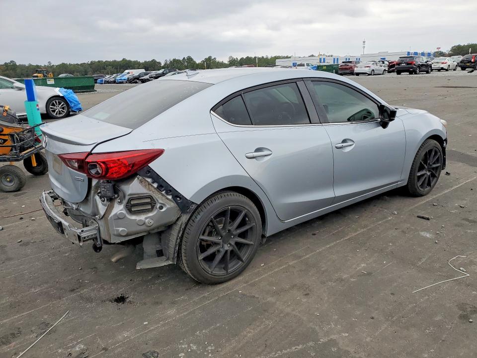 Photo 3 from auction – 2017 MAZDA 3 TOURING with VIN 3MZBN1V72HM142605