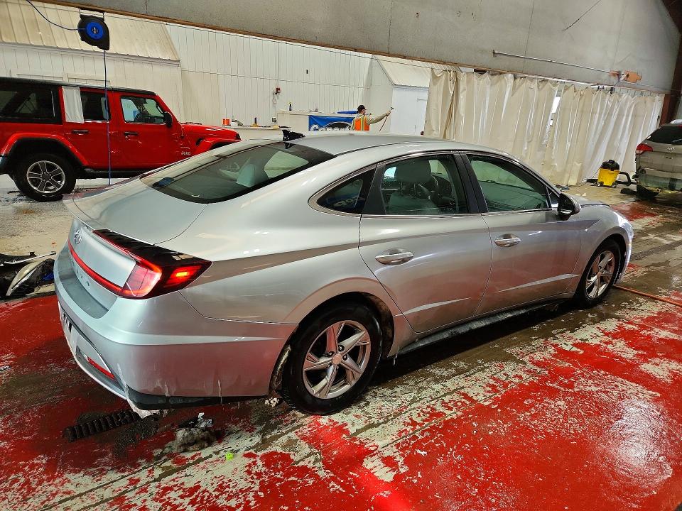Photo 3 from auction – 2021 HYUNDAI SONATA with VIN 5NPEG4JA3MH073162