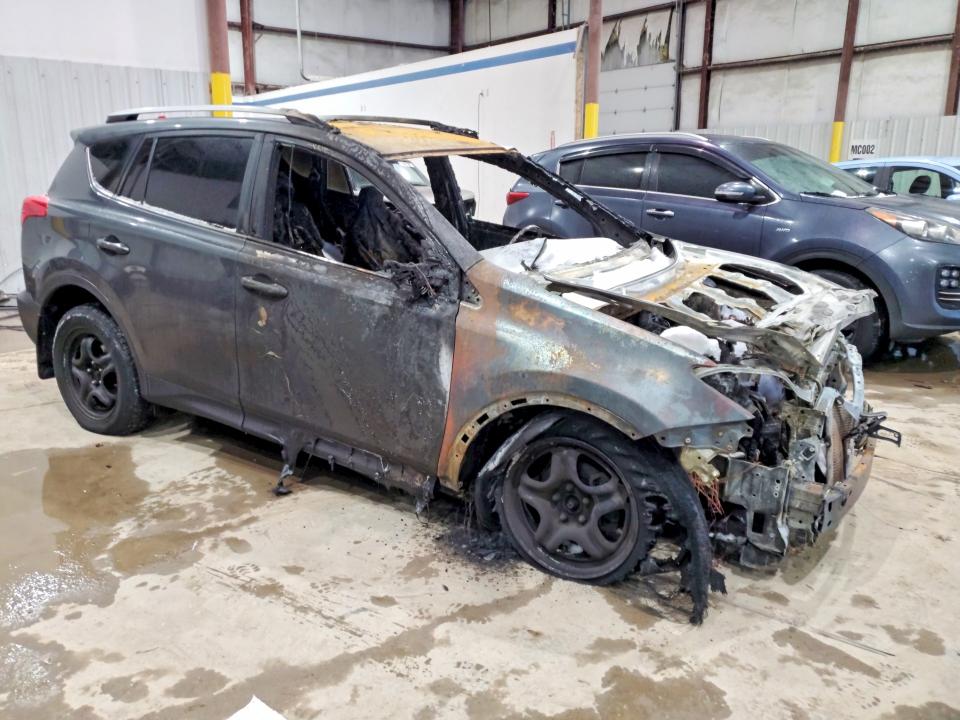 Photo 4 from auction – 2014 TOYOTA RAV4 with VIN JTMBFREV2ED064749