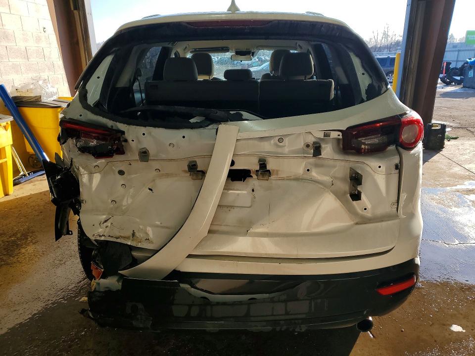 Photo 6 from auction – 2018 MAZDA CX-9 SPORT with VIN JM3TCBBY0J0219813