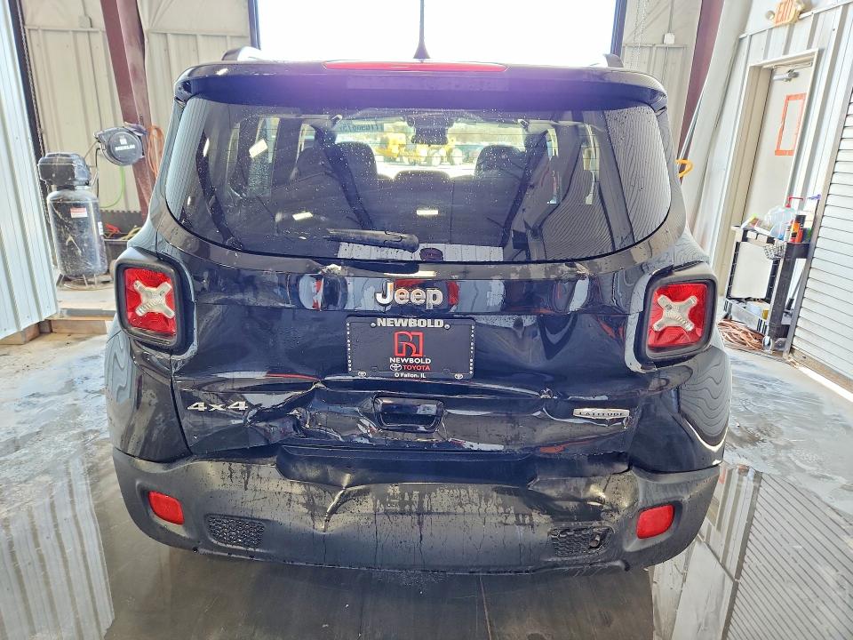 Photo 6 from auction – 2018 JEEP RENEGADE L with VIN ZACCJBBB9JPJ38245