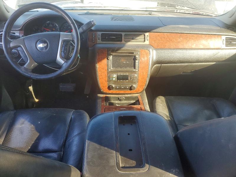 Photo 8 from auction – 2010 CHEVROLET AVALANCHE with VIN 3GNVKGE06AG104093