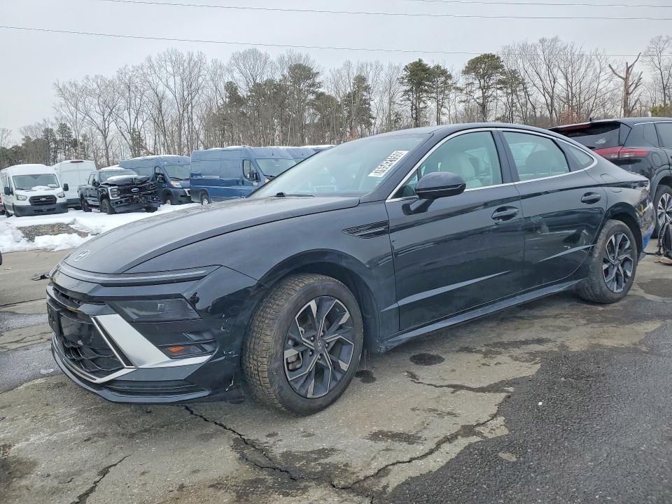 HYUNDAI SONATA SEL 2024 with VIN KMHL64JA5RA398965 - Photo from auction