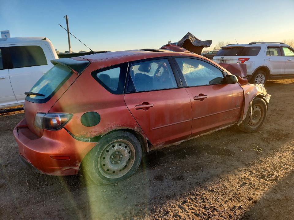 Photo 3 from auction – 2004 MAZDA 3 HATCHBAC with VIN JM1BK143641139255
