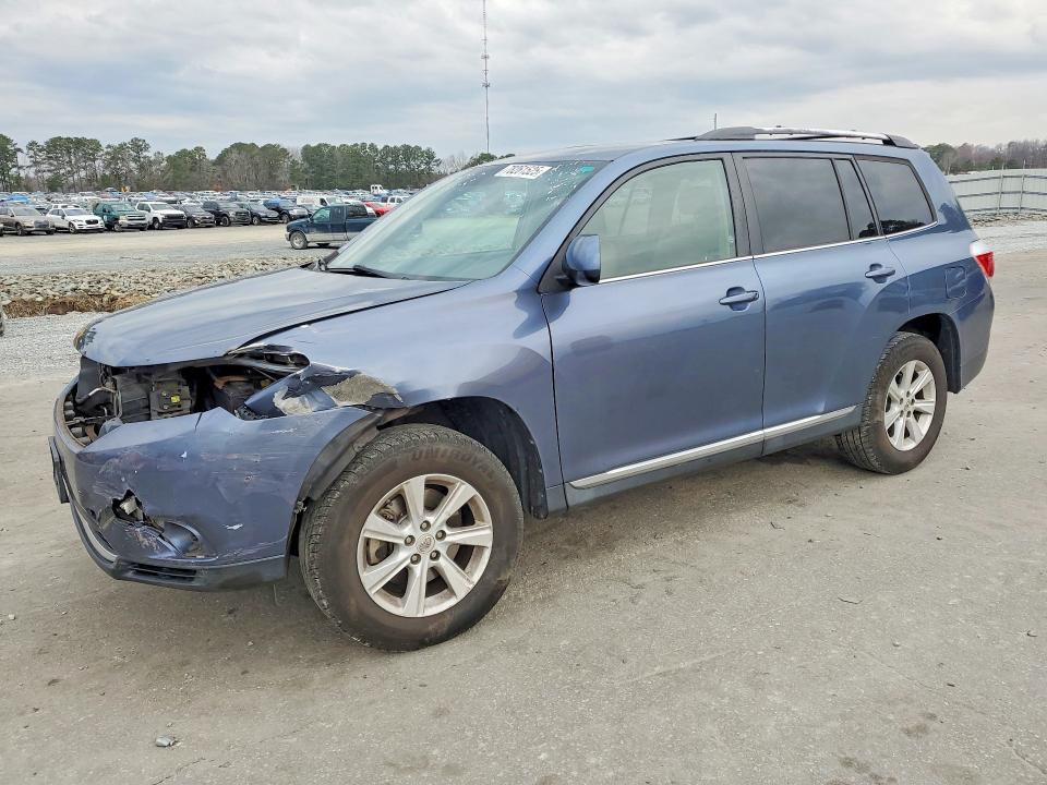 TOYOTA HIGHLANDER 2013 with VIN 5TDZK3EH7DS092082 - Photo from auction