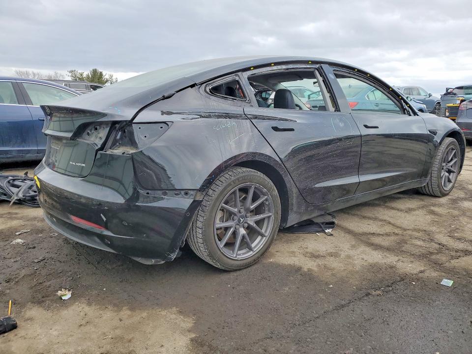 Photo 3 from auction – 2021 TESLA MODEL 3 with VIN 5YJ3E1EBXMF059577