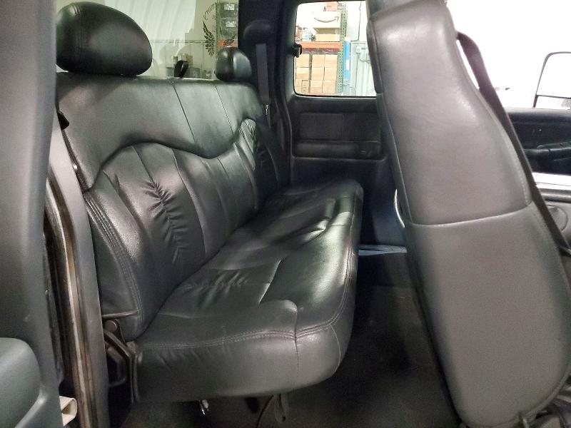 Photo 10 from auction – 2001 CHEVROLET SILVERADO with VIN 2GCEK19T911209181