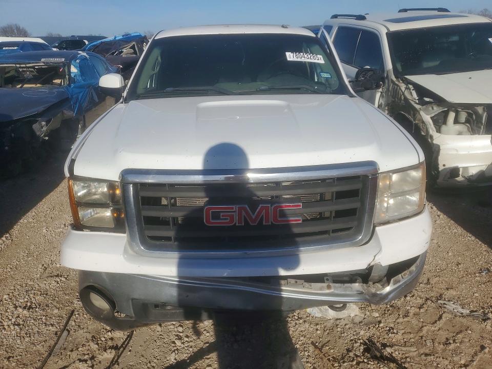 Photo 5 from auction – 2008 GMC SIERRA with VIN 2GTEC13J881201443