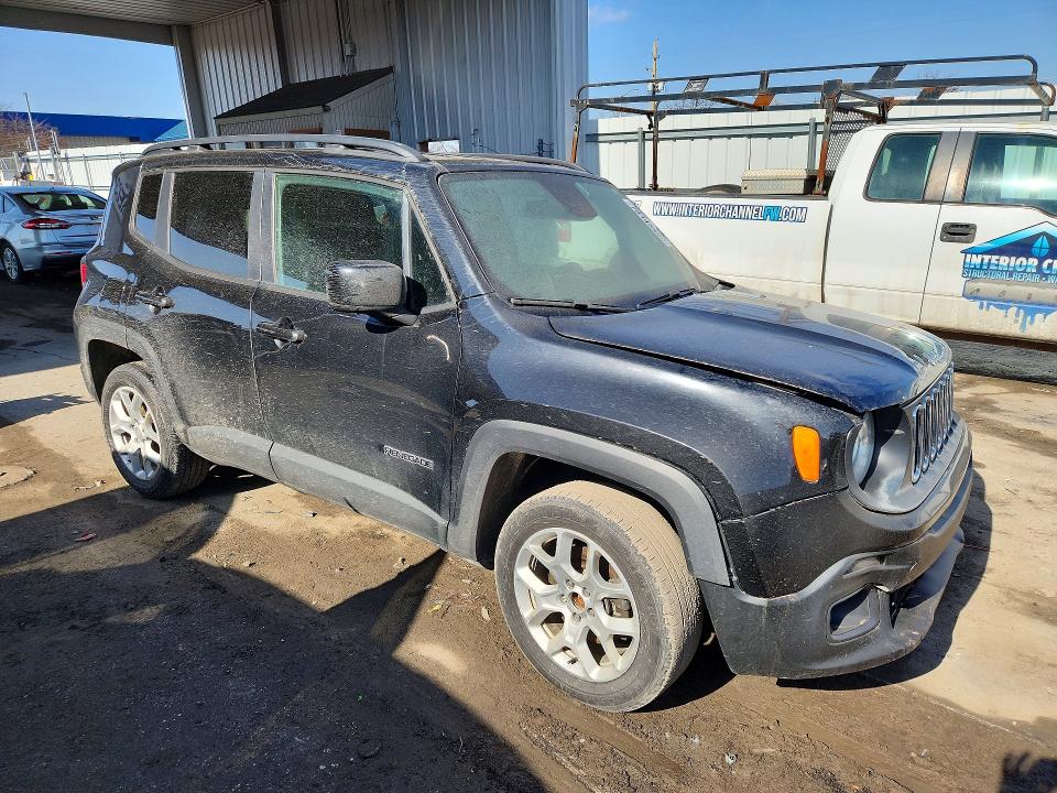 Photo 4 from auction – 2017 JEEP RENEGADE with VIN ZACCJBBB3HPF49900