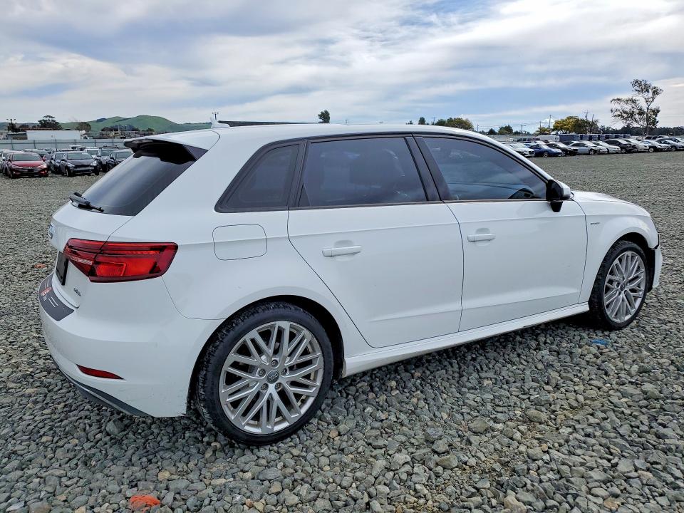 Photo 3 from auction – 2018 AUDI A3 with VIN WAUUPBFF8JA054692