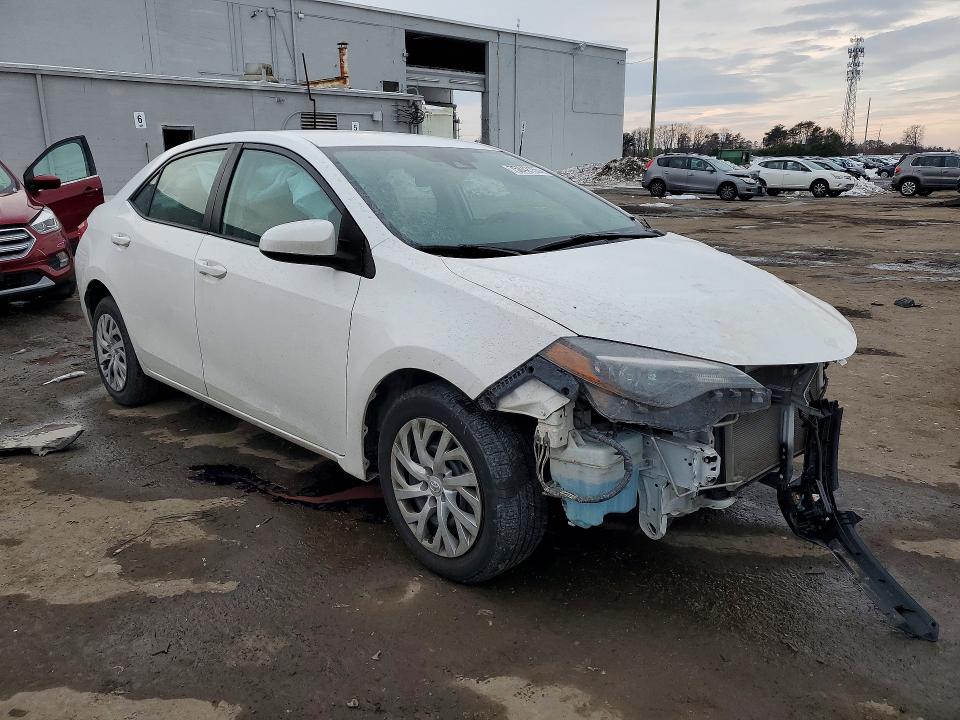 صورة رقم 4 من المزاد - 2018 TOYOTA COROLLA مع VIN 2T1BURHE2JC110766