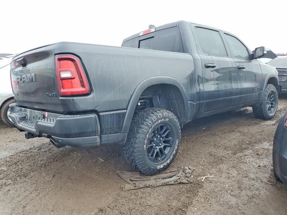 Foto 3 de la subasta – 2026 RAM 1500 con VIN 1C6SRFLP5TN152512
