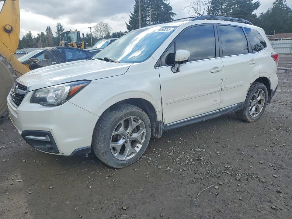 SUBARU FORESTER 2018 with VIN JF2SJAWC5JH401206 - Photo from auction