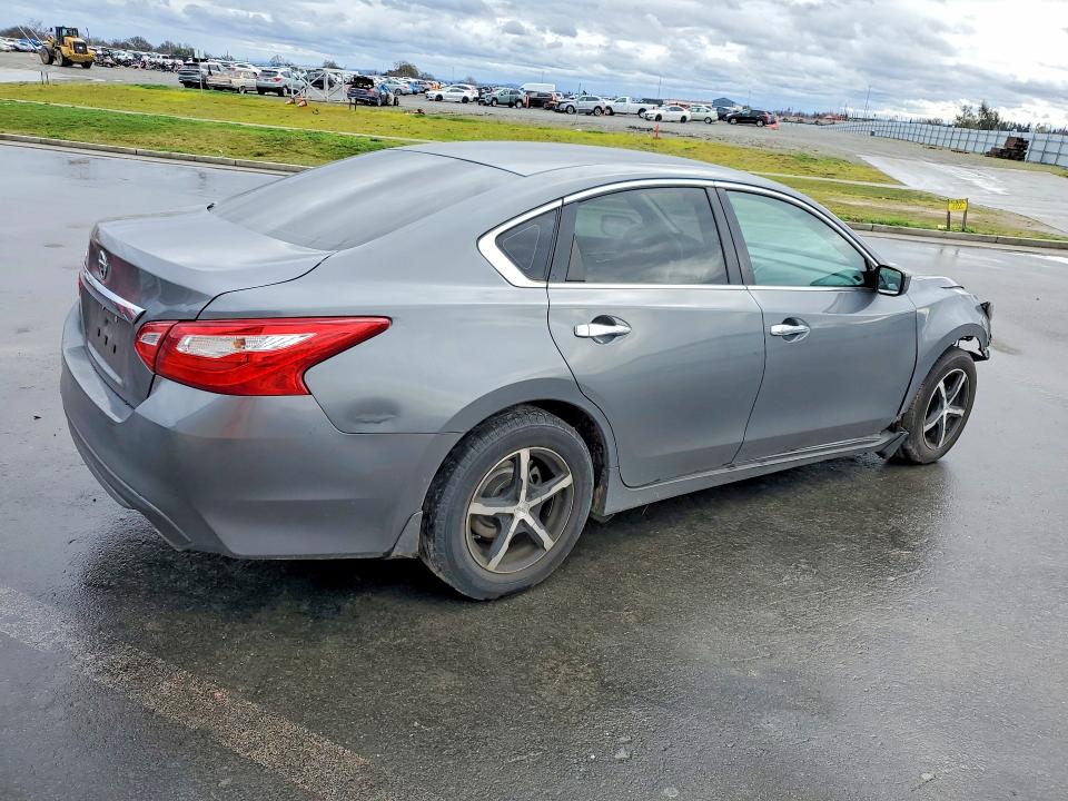 Photo 3 from auction – 2016 NISSAN ALTIMA with VIN 1N4AL3AP3GN390619