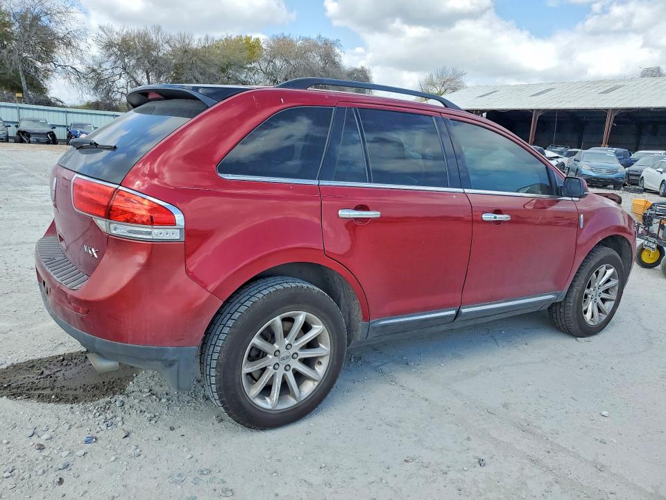 Photo 3 from auction – 2013 LINCOLN MKX with VIN 2LMDJ6JK1DBL31000