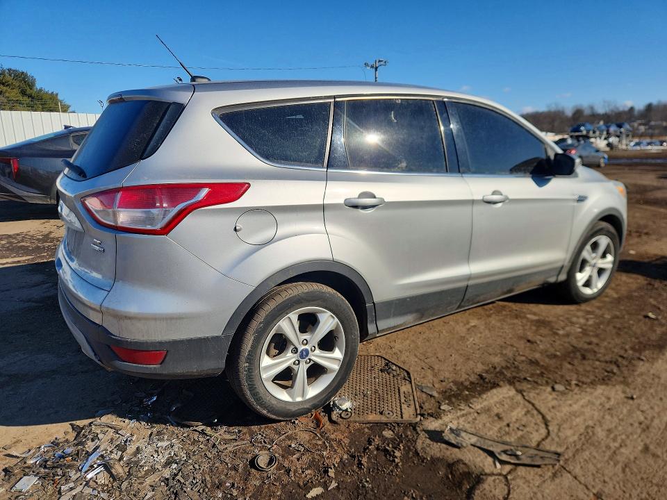 Photo 3 from auction – 2014 FORD ESCAPE with VIN 1FMCU9G99EUC41075