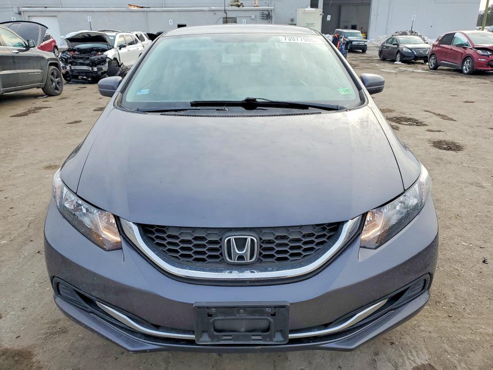 Photo 5 from auction – 2014 HONDA CIVIC with VIN 2HGFB2F51EH551805